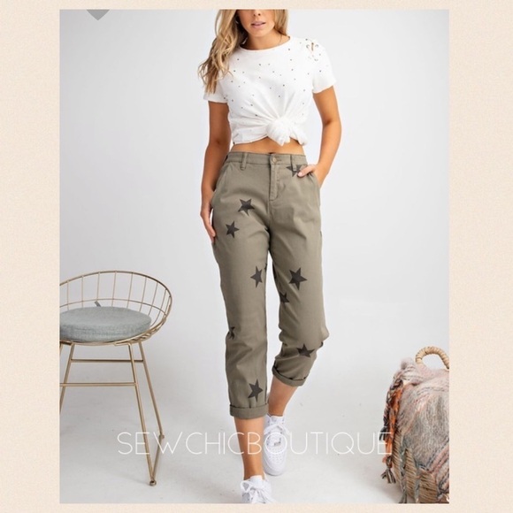 Star Print Washed Stretch Boyfriend Pants - Picture 5 of 6